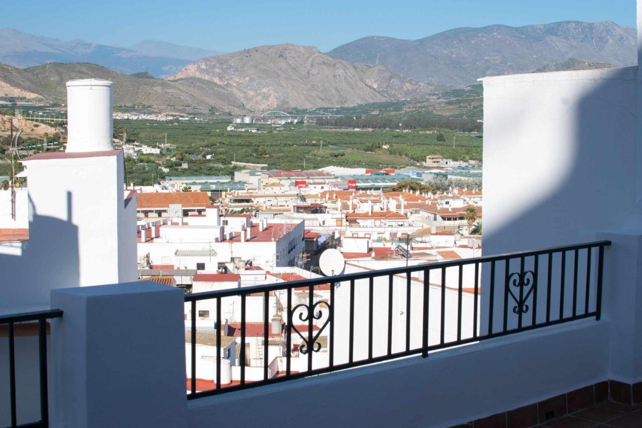 Casa Con Terraza Y Patio Privado En Salobrena Villa Kültér fotó